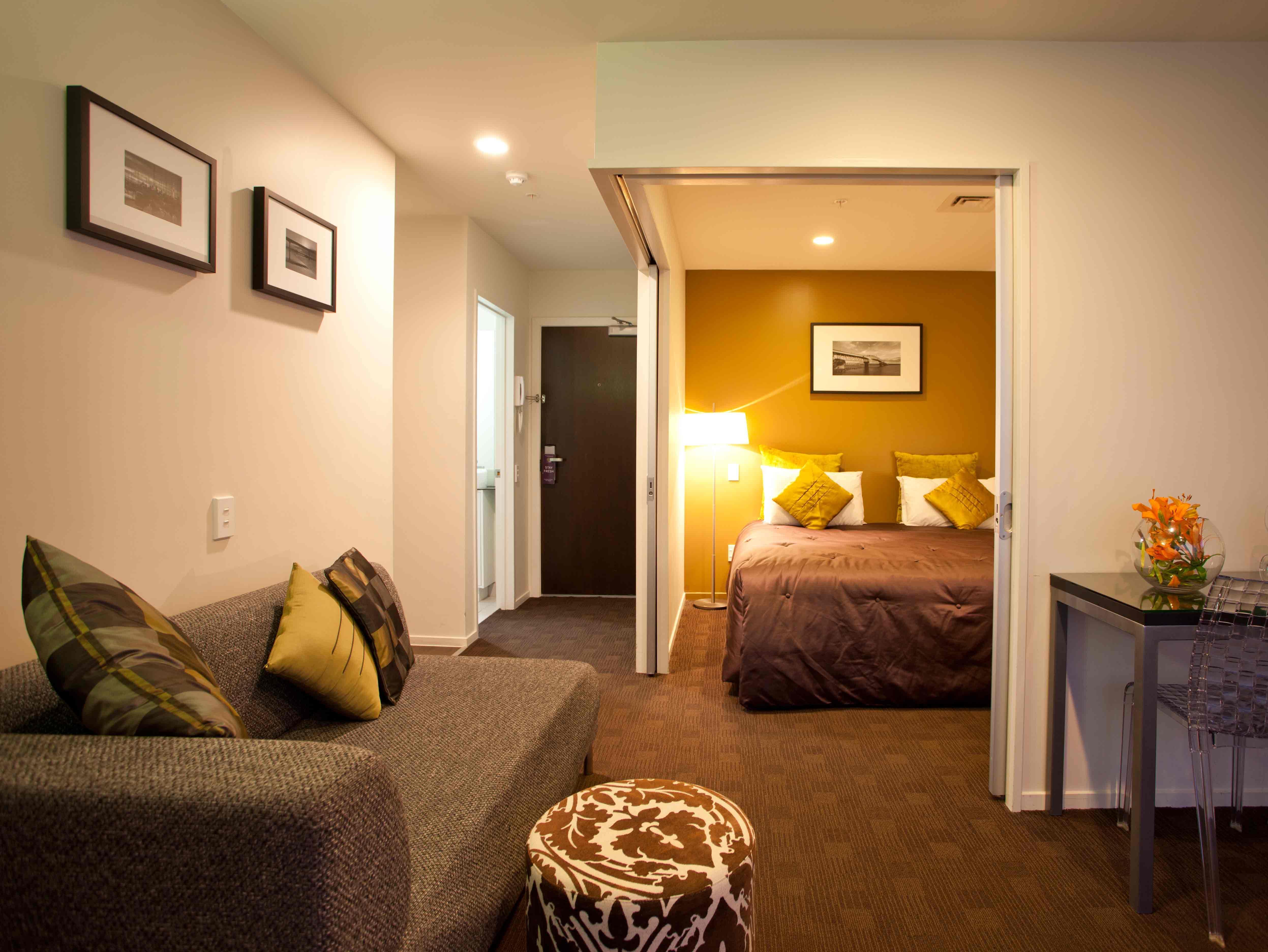 The Quadrant Hotel & Suites Auckland Exterior photo